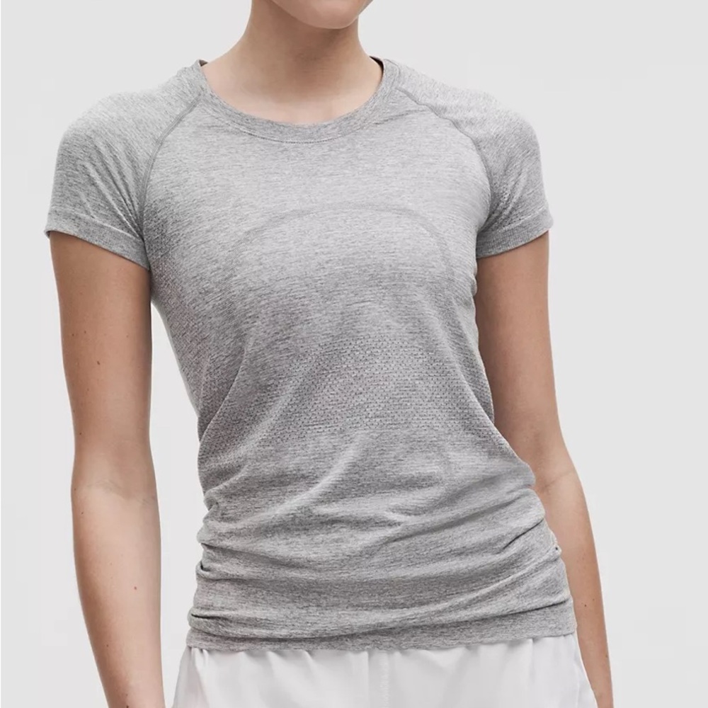 Lululemon Swiftly Tech Short Sleeve Shirt 2.0 – Slate/White, Size 14